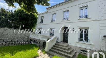 Mansion 9 rooms of 215 m² in Argenteuil (95100)