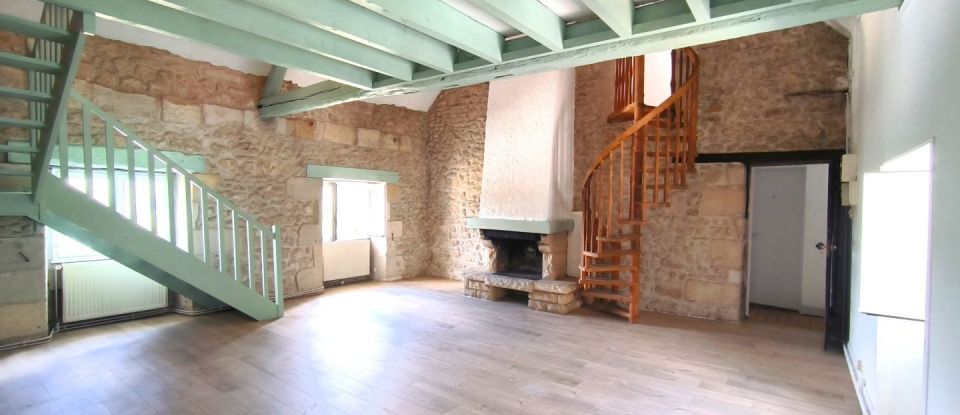 Apartment 5 rooms of 110 m² in Poitiers (86000)