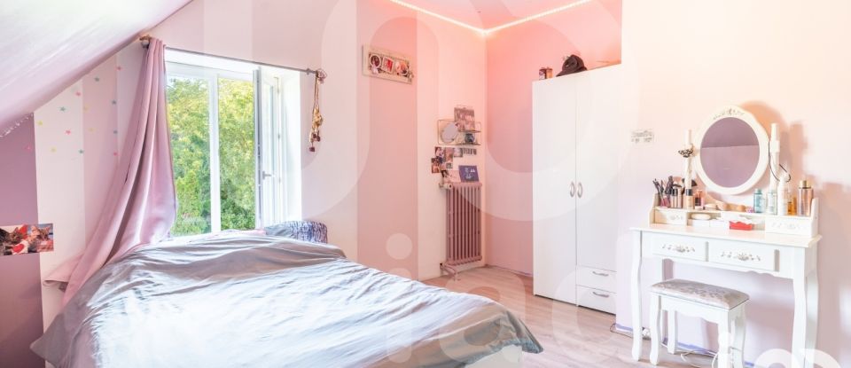 Maison 8 pièces de 180 m² à Seloncourt (25230)