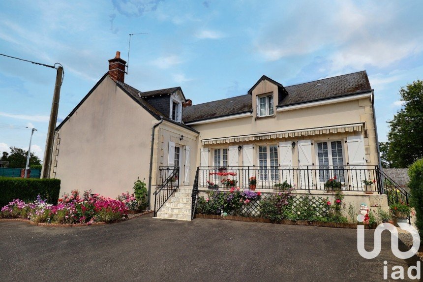 Traditional house 5 rooms of 140 m² in Montreuil-en-Touraine (37530)