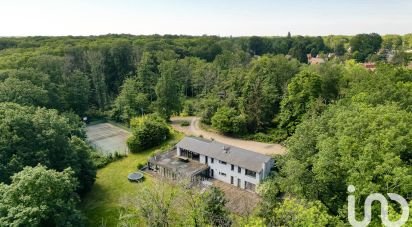 Maison d’architecte 12 pièces de 400 m² à Jouy-le-Moutier (95280)