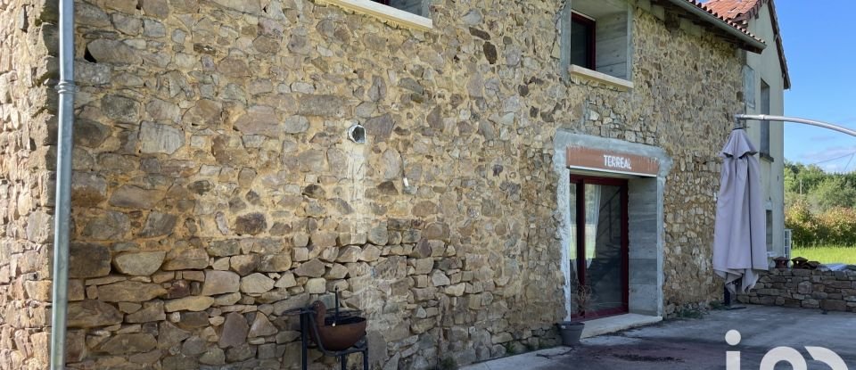 Maison de campagne 4 pièces de 175 m² à Milhac-de-Nontron (24470)