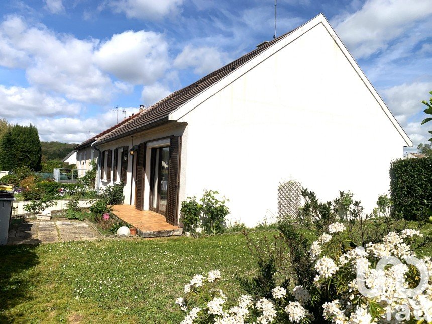 Traditional house 4 rooms of 88 m² in Vulaines-sur-Seine (77870)