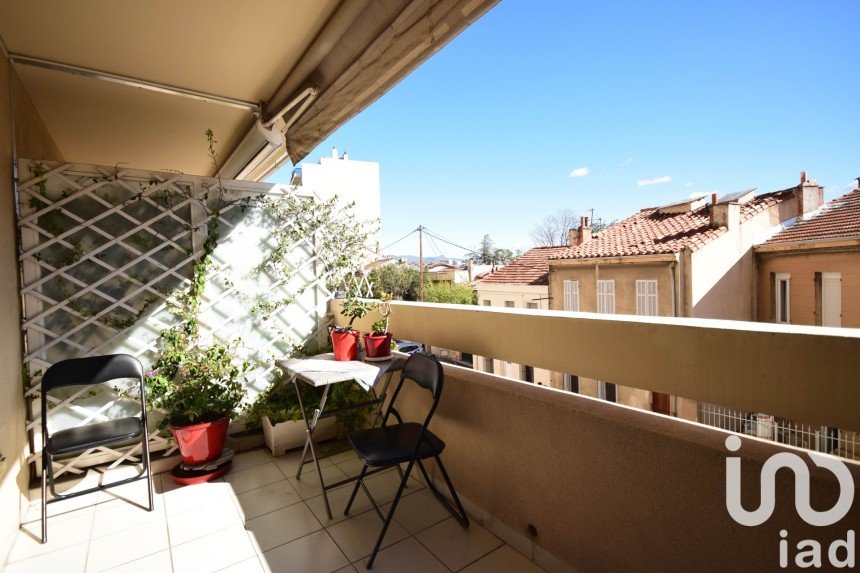 Apartment 3 rooms of 70 m² in Marseille (13004)