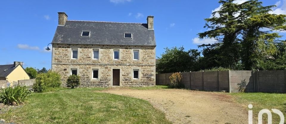 Maison 7 pièces de 145 m² à Camlez (22450)