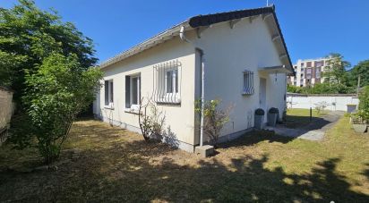 House 5 rooms of 100 m² in Avon (77210)