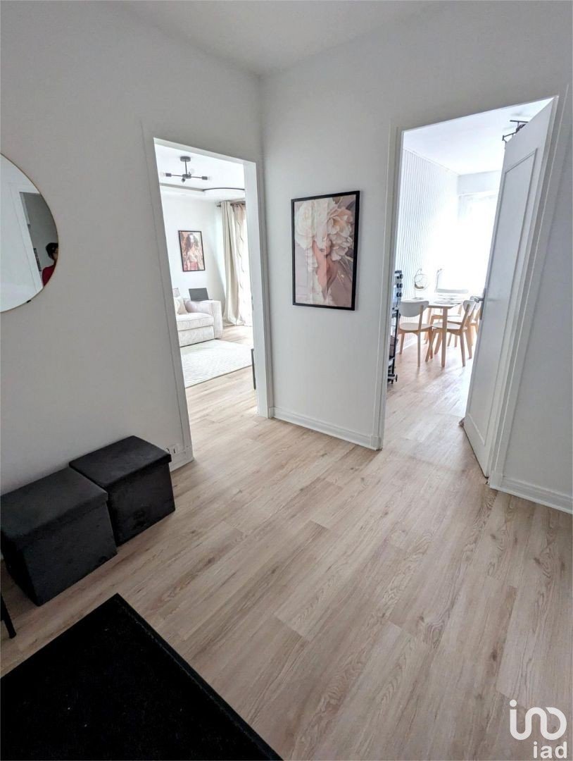 Appartement 3 pièces de 71 m² à Évry (91000)