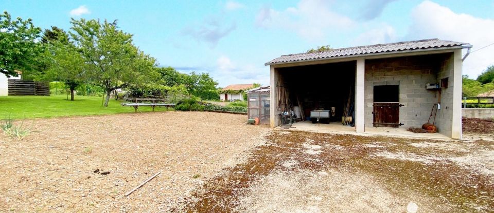 Maison 6 pièces de 110 m² à Azay-le-Brûlé (79400)