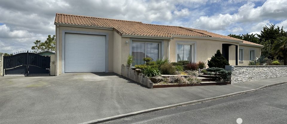 Maison 6 pièces de 150 m² à L'Absie (79240)