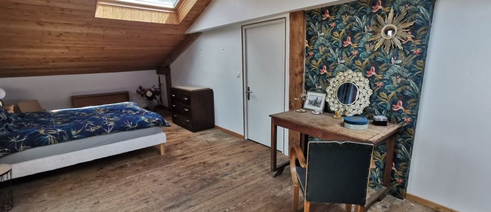 Maison 6 pièces de 236 m² à Saint-Gilles-les-Bois (22290)