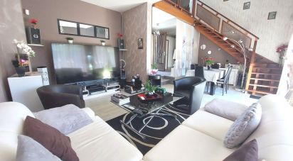 House 6 rooms of 116 m² in Chaptelat (87270)
