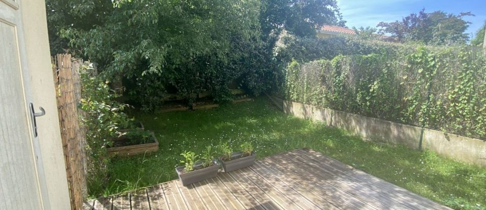 House 3 rooms of 61 m² in Artigues-près-Bordeaux (33370)