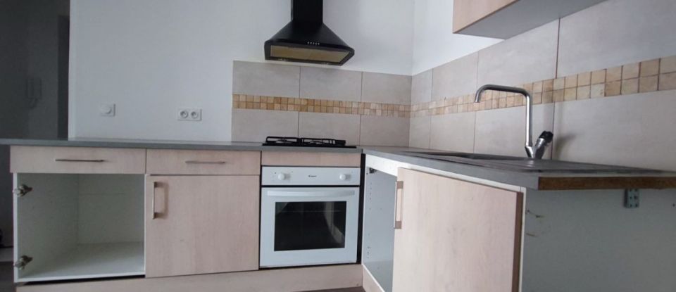 Apartment 3 rooms of 54 m² in Aubenas (07200)