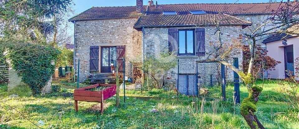 Ferme 9 pièces de 184 m² à Plaisir (78370)