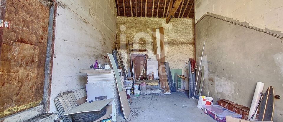 Ferme 9 pièces de 184 m² à Plaisir (78370)