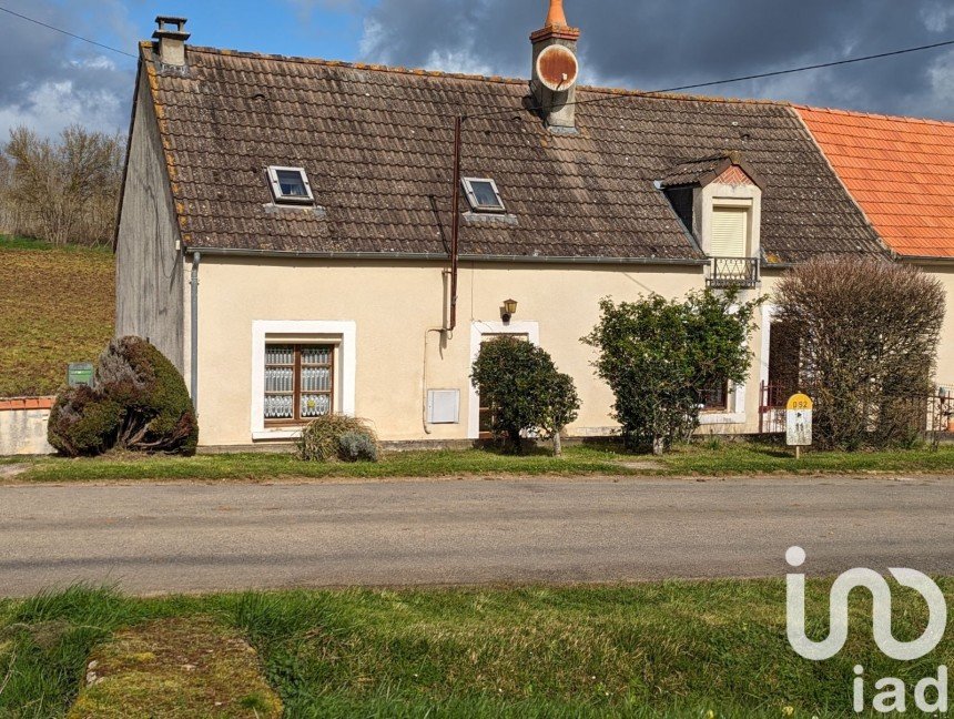 Village house 5 rooms of 99 m² in Meillant (18200)