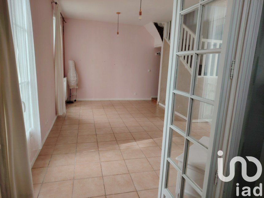 Town house 3 rooms of 78 m² in Crépy-en-Valois (60800)