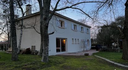 Maison 8 pièces de 174 m² à Trémentines (49340)