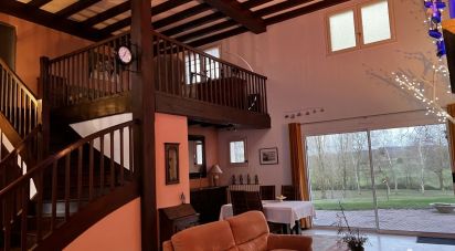 House 8 rooms of 174 m² in Trémentines (49340)