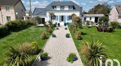 Traditional house 7 rooms of 175 m² in Anneville-sur-Mer (50560)