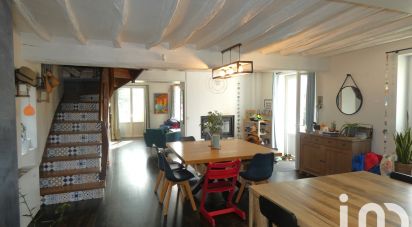 Longere 6 rooms of 150 m² in Tacoignières (78910)