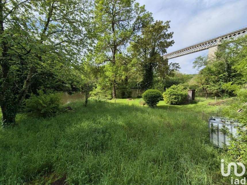 Terrain de 211 m² à Thouars (79100)