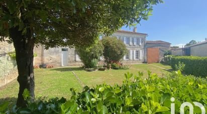 Village house 4 rooms of 135 m² in Les Métairies (16200)