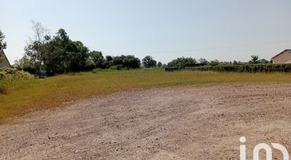 Terrain de 3 625 m² à Vitry-en-Charollais (71600)