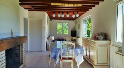 House 4 rooms of 75 m² in Camblanes-et-Meynac (33360)