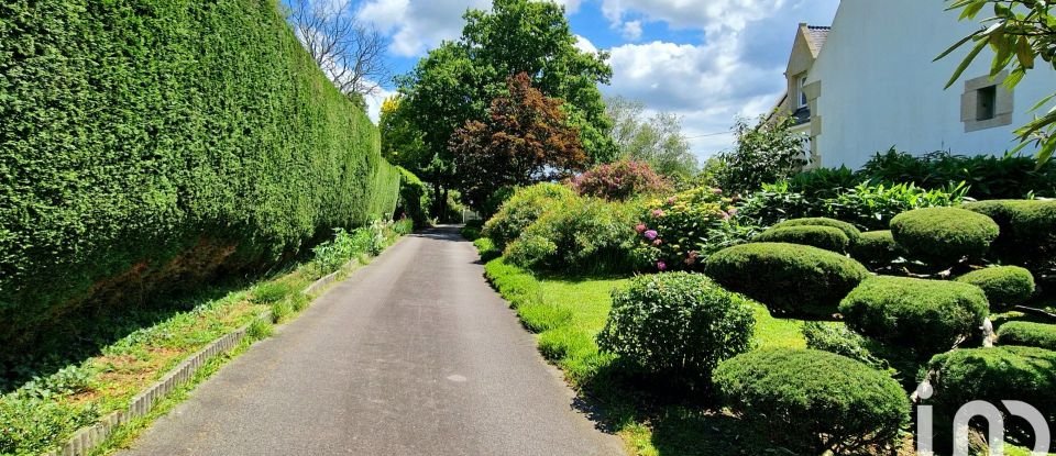 Maison d’architecte 11 pièces de 222 m² à Le Tour-du-Parc (56370)