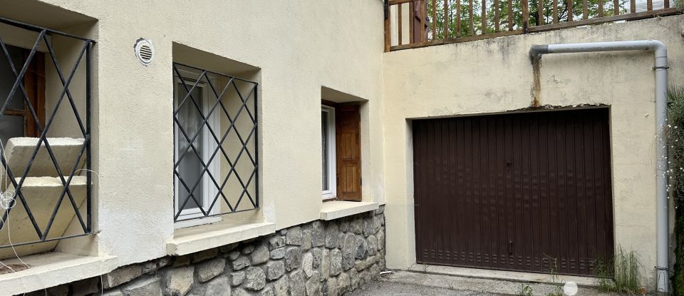 Building in Allos (04260) of 200 m²