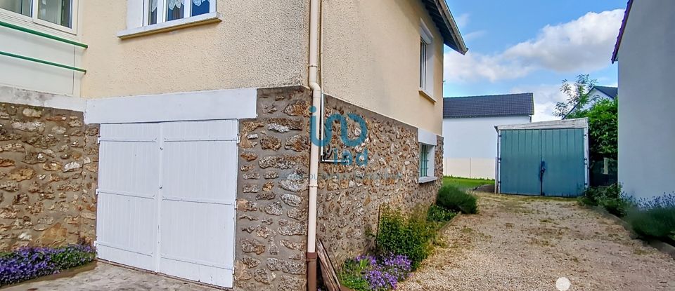 Maison 4 pièces de 87 m² à Gretz-Armainvilliers (77220)