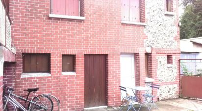 House 8 rooms of 130 m² in Fleury-sur-Andelle (27380)