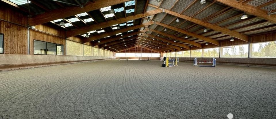 Equestrian facility 8 rooms of 100 m² in Rambouillet (78120)