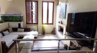 House 4 rooms of 145 m² in Toulouse (31200)