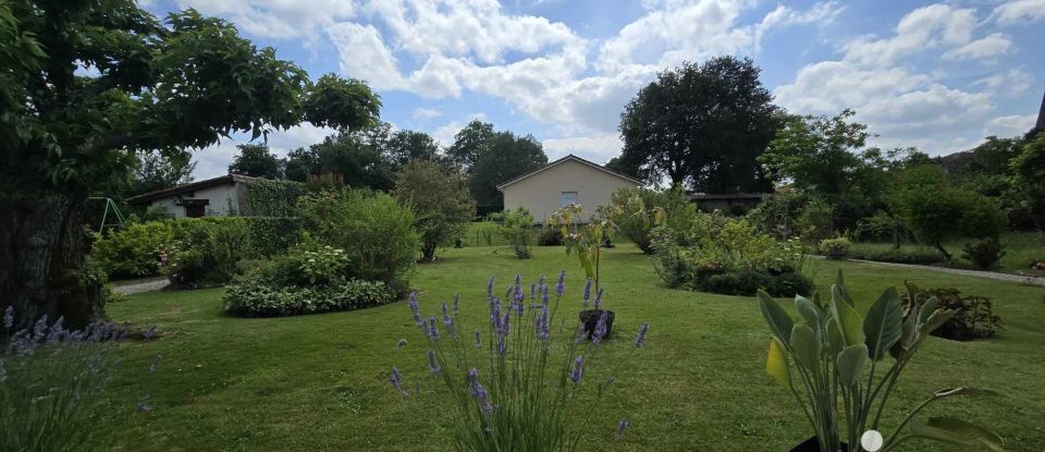 Maison 4 pièces de 91 m² à Cazères-sur-l'Adour (40270)