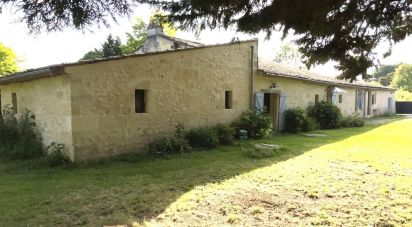 House 10 rooms of 226 m² in - (33870)