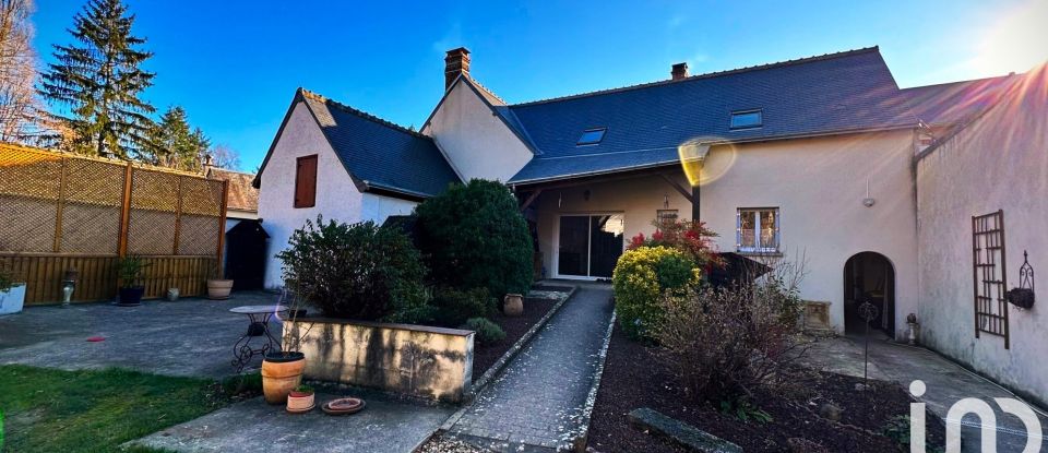 Village house 5 rooms of 169 m² in La Ferrière (37110)