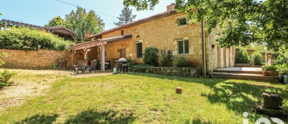 Traditional house 6 rooms of 174 m² in Saint-Front-sur-Lémance (47500)