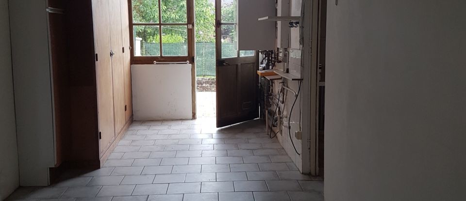 House 7 rooms of 148 m² in Lisieux (14100)