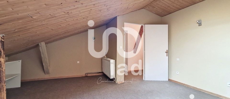 Appartement 5 pièces de 111 m² à Bois-d'Amont (39220)