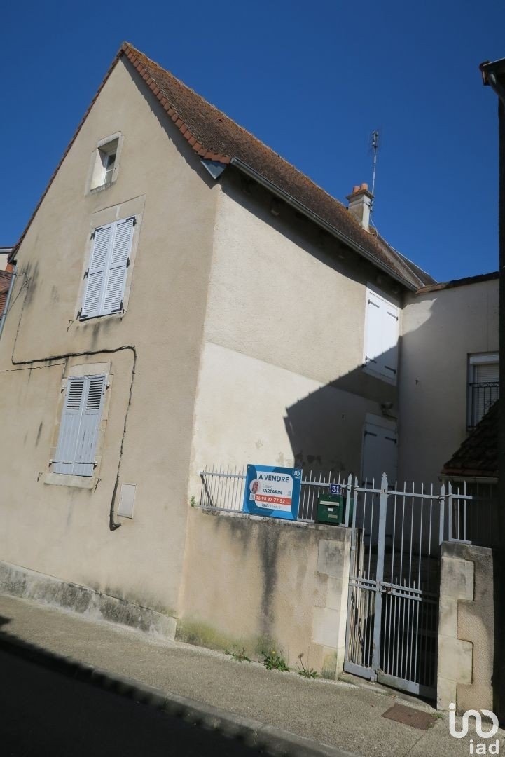 Maison 3 pièces de 90 m² à Montmorillon (86500)