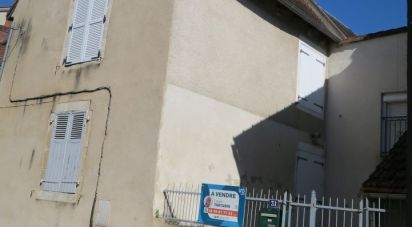 House 3 rooms of 90 m² in Montmorillon (86500)