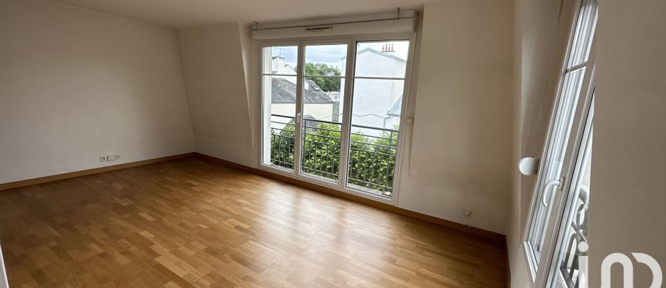 Apartment 3 rooms of 55 m² in Brunoy (91800)