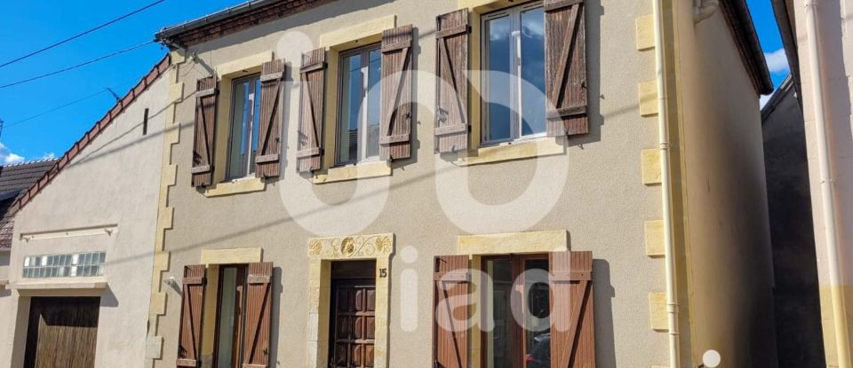 Village house 4 rooms of 87 m² in Désertines (03630)