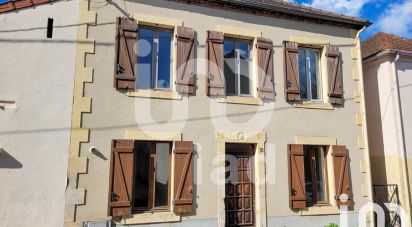 Village house 4 rooms of 87 m² in Désertines (03630)