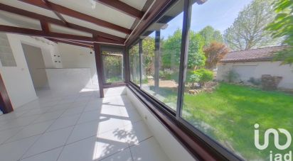 Maison 6 pièces de 123 m² à Savigny-le-Temple (77176)