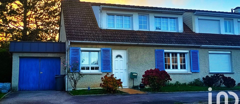 Maison traditionnelle 4 pièces de 93 m² à Bihorel (76420)