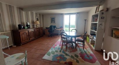 Maison 6 pièces de 177 m² à Flaujagues (33350)