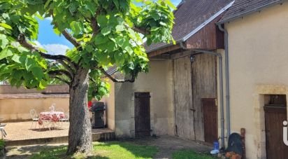 Maison traditionnelle 9 pièces de 185 m² à Saint-Amand-Montrond (18200)